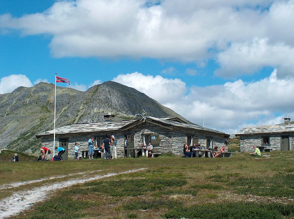 Per Gynt hytta juli 05.jpg (192951 bytes)